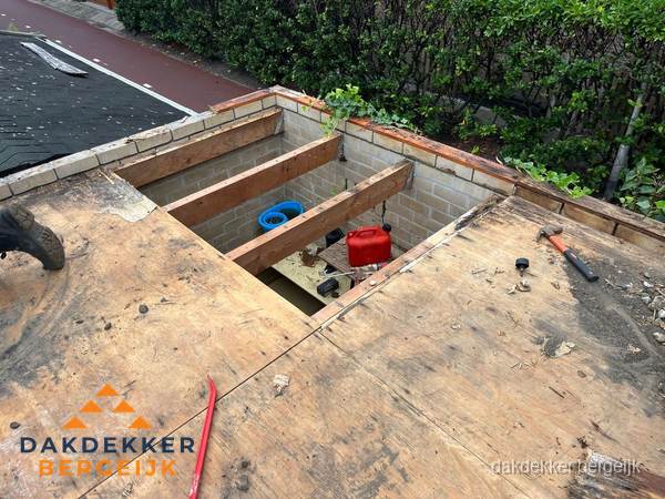 Plat dak vervangen met open constructie in Bergeijk Plat dak vervangen met open constructie in Bergeijk