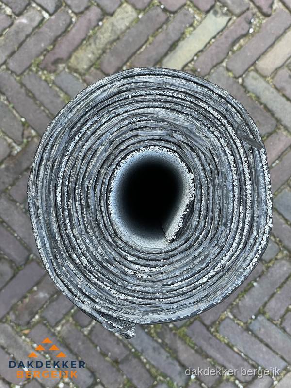 Rol EPDM dakbedekking materiaal voor plat dak in Bergeijk